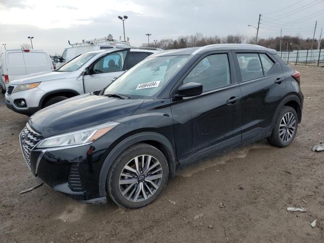  Salvage Nissan Kicks