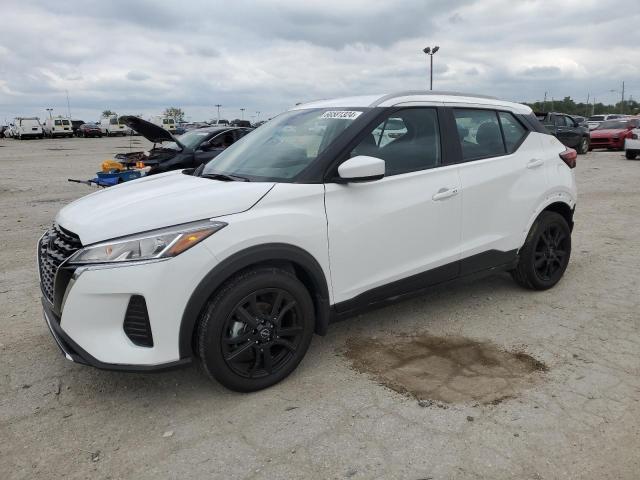  Salvage Nissan Kicks