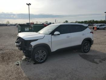  Salvage Kia Seltos