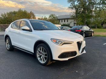  Salvage Alfa Romeo Stelvio