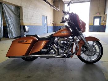  Salvage Harley-Davidson Fl