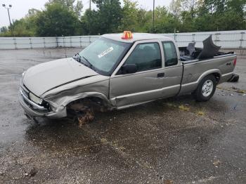  Salvage Chevrolet S-10