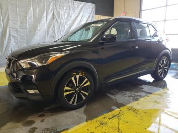  Salvage Nissan Kicks