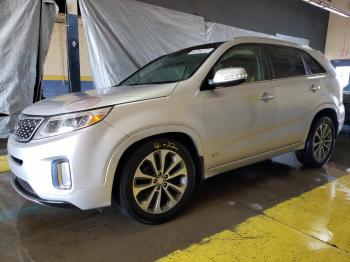  Salvage Kia Sorento