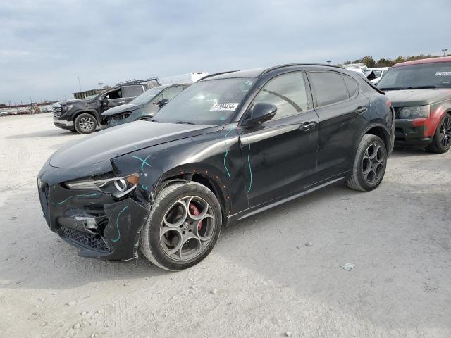  Salvage Alfa Romeo Stelvio