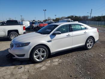  Salvage Ford Taurus