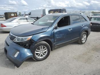  Salvage Kia Sorento