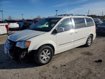  Salvage Chrysler Minivan