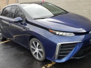  Salvage Toyota Mirai