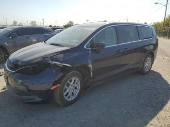  Salvage Chrysler Pacifica