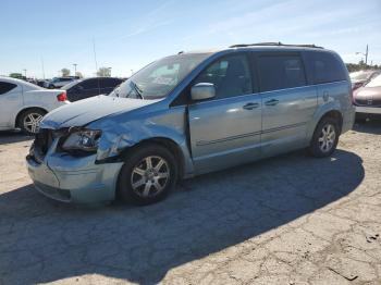  Salvage Chrysler Minivan