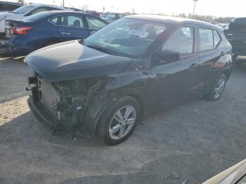  Salvage Nissan Kicks