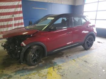  Salvage Nissan Kicks