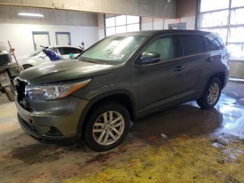  Salvage Toyota Highlander