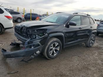  Salvage Jeep Cherokee