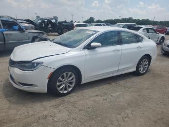  Salvage Chrysler 200