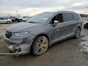  Salvage Chrysler Pacifica