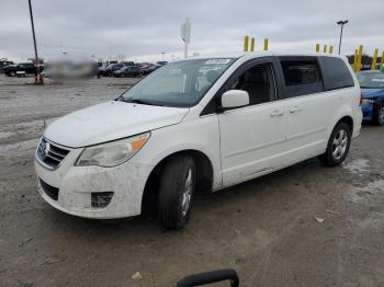  Salvage Volkswagen Routan