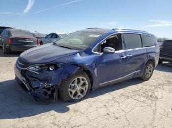  Salvage Chrysler Pacifica