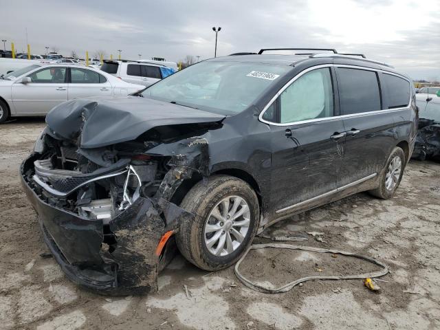  Salvage Chrysler Pacifica