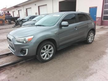  Salvage Mitsubishi Outlander