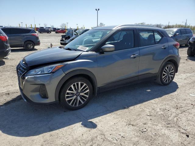  Salvage Nissan Kicks