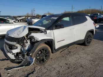  Salvage Jeep Compass