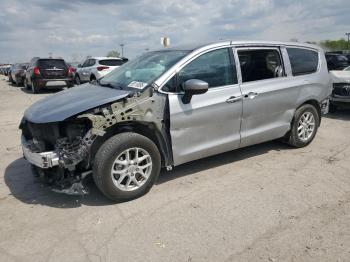  Salvage Chrysler Pacifica