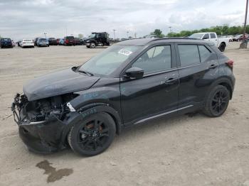  Salvage Nissan Kicks