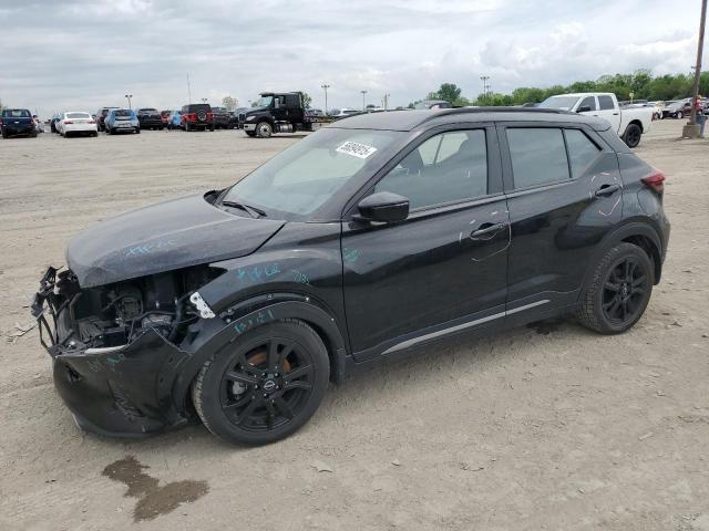  Salvage Nissan Kicks