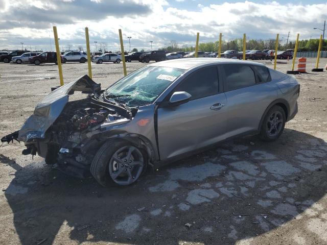  Salvage Kia K4 Lx