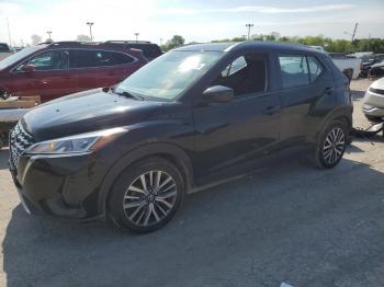  Salvage Nissan Kicks