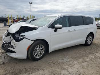  Salvage Chrysler Pacifica