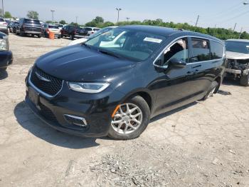  Salvage Chrysler Pacifica