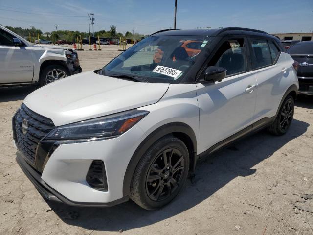 Salvage Nissan Kicks