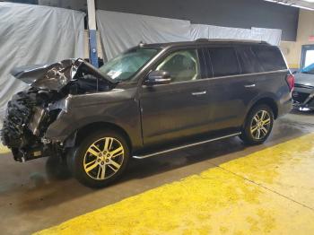  Salvage Ford Expedition