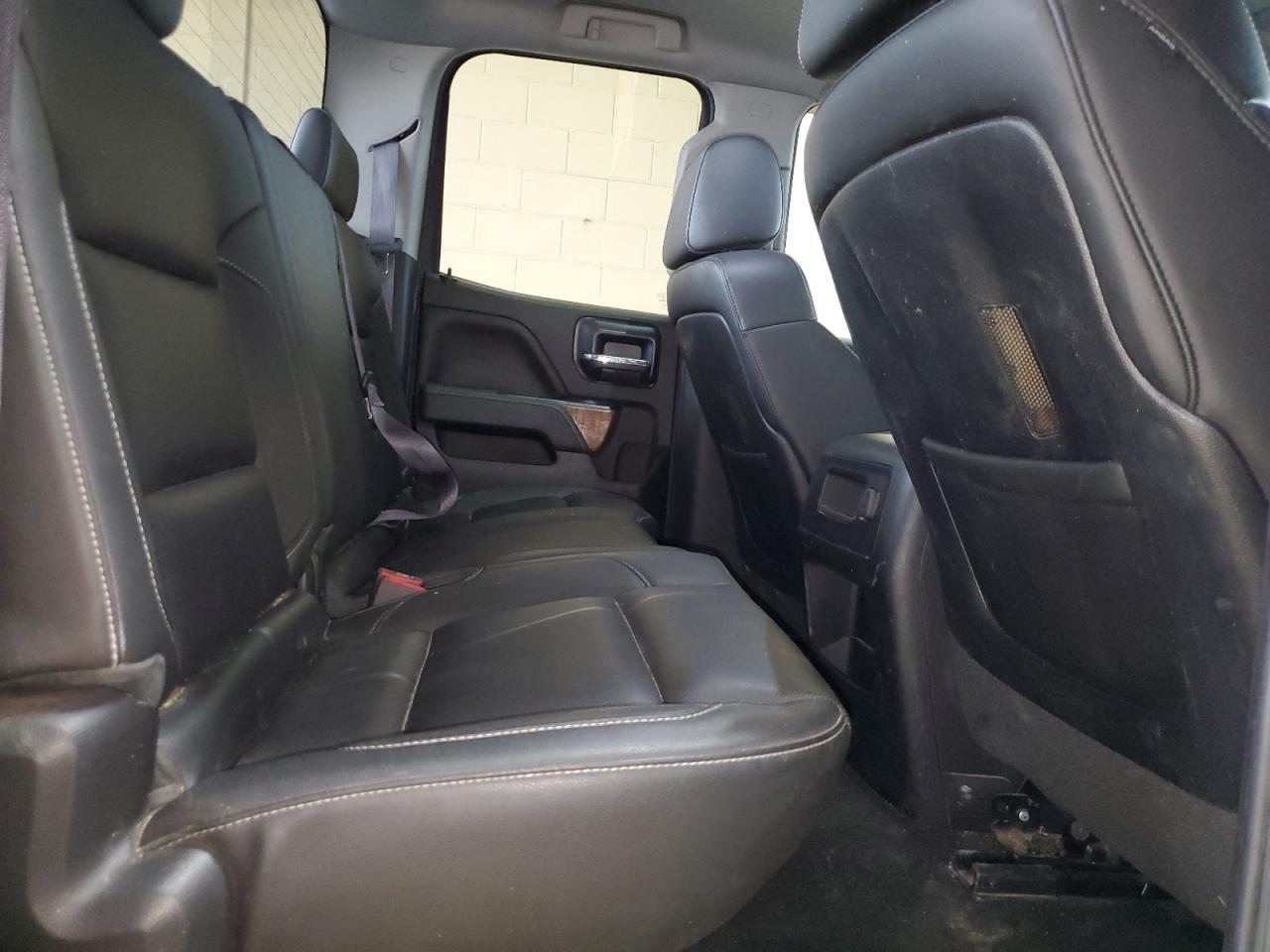 GMC Sierra K2500 Slt Image 2