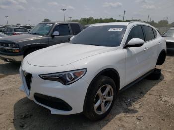  Salvage Alfa Romeo Stelvio