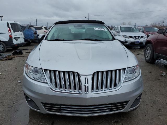 Lincoln MKS Image 10