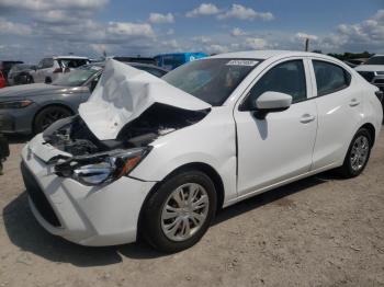 Salvage Toyota Yaris