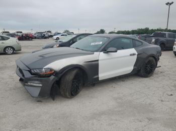 Salvage Ford Mustang