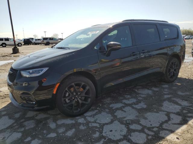  Salvage Chrysler Pacifica