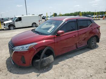  Salvage Nissan Kicks