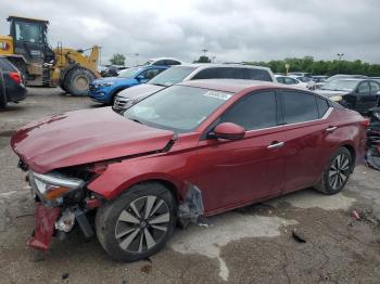  Salvage Nissan Altima
