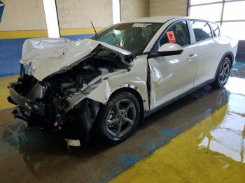  Salvage Kia K4 Lx