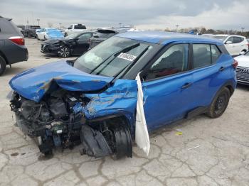  Salvage Nissan Kicks