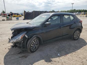  Salvage Nissan Kicks