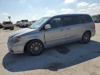  Salvage Chrysler Minivan