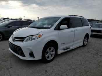  Salvage Toyota Sienna