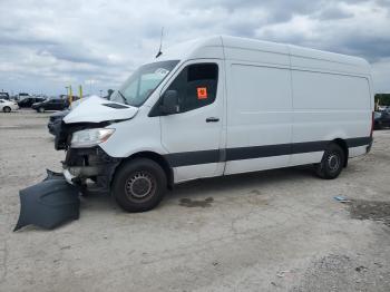  Salvage Mercedes-Benz Sprinter